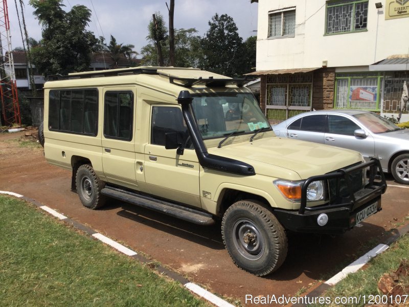 Toyota Land Cruiser | Roof Tent Hire  Kenya,Camper Hire Kenia,4x4 Kenya, | Image #5/22 | 