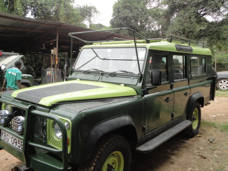 Defender,land Rover, 4x4 Safari,4wd Hire,land Rover Defender | Roof Tent Hire  Kenya,Camper Hire Kenia,4x4 Kenya, | Image #17/22 | 