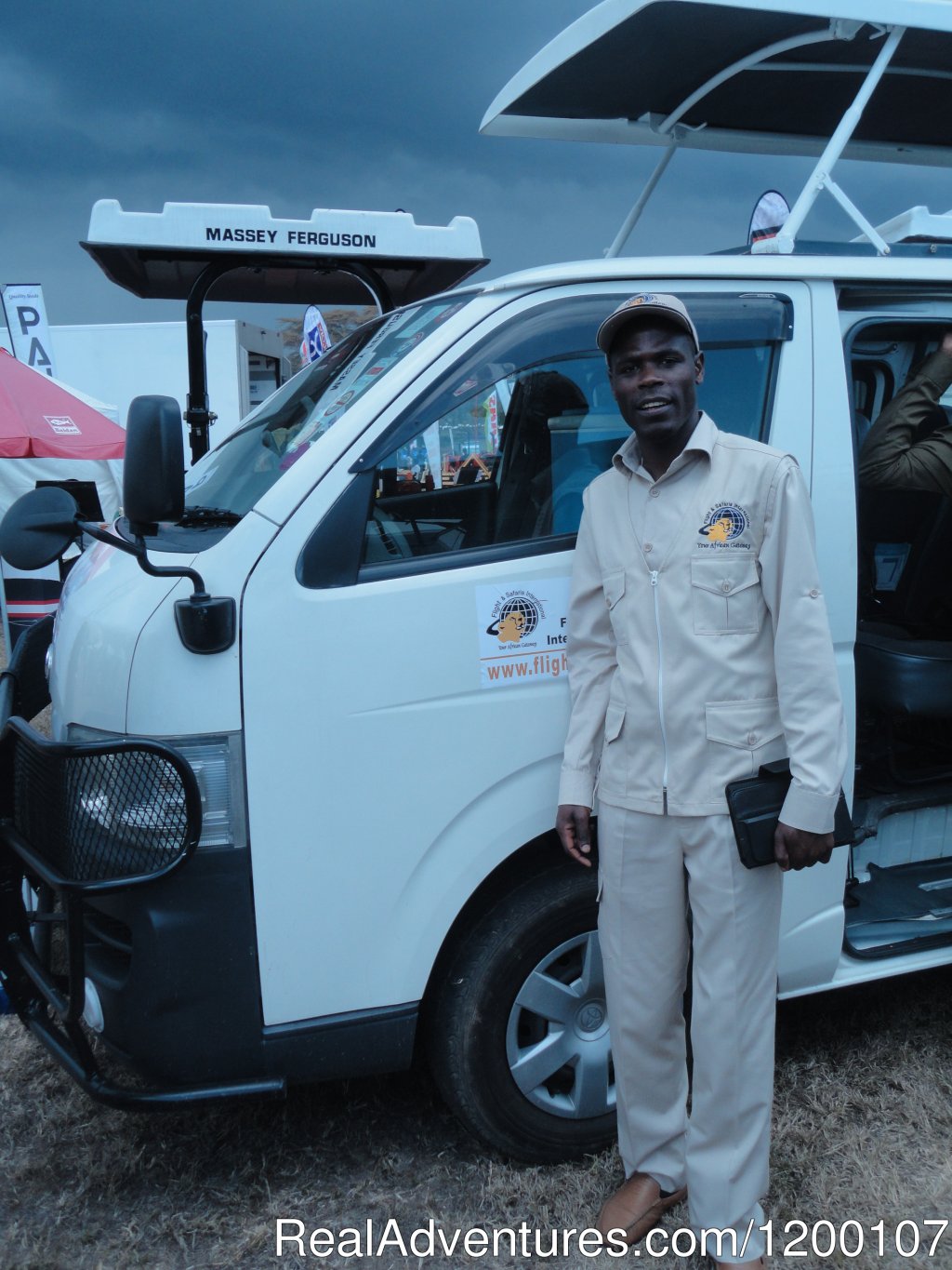 Our Team Of Qualified,proffessional & Knowledgeable Staff | Roof Tent Hire  Kenya,Camper Hire Kenia,4x4 Kenya, | Image #22/22 | 