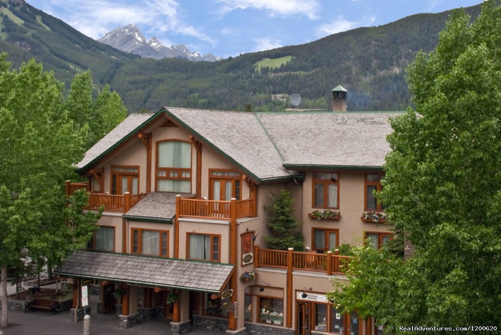 Summer Exterior | Brewster's Mountain Lodge | Banff, Alberta  | Hotels & Resorts | Image #1/15 | 