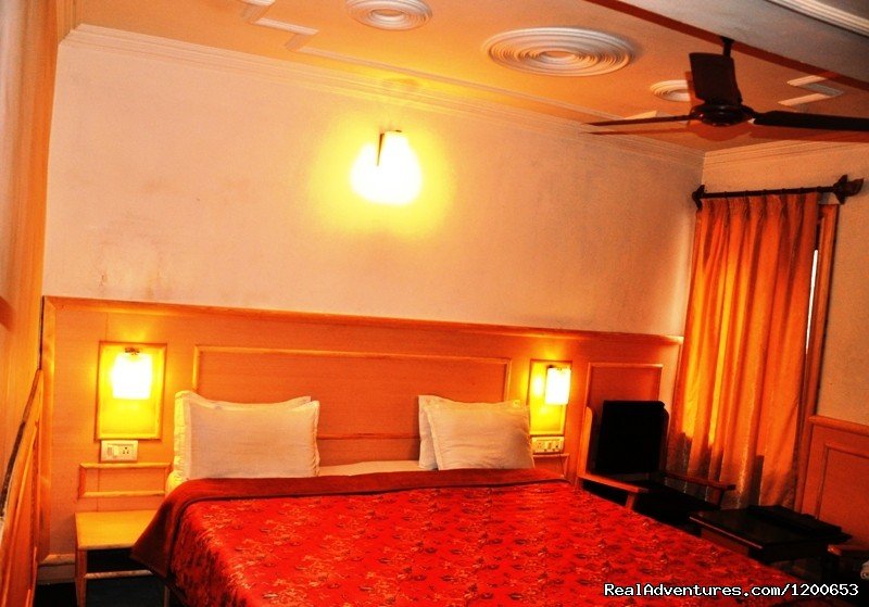 A Deluxe Room | Hotel Sadaf. | Image #4/6 | 