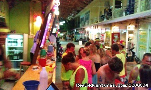 Our street party bar | Dancing Elephant Hostel, Full Moon Party Haadrin | Image #8/16 | 