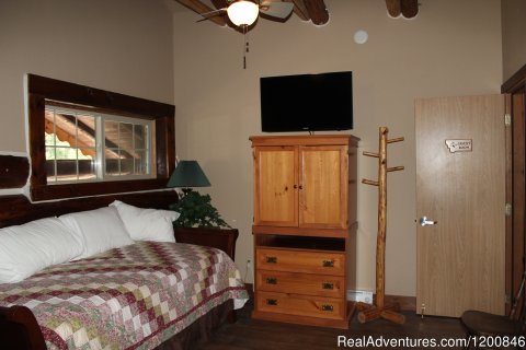 Lodge Rooms | Image #4/16 | Glacier National Park Cabins