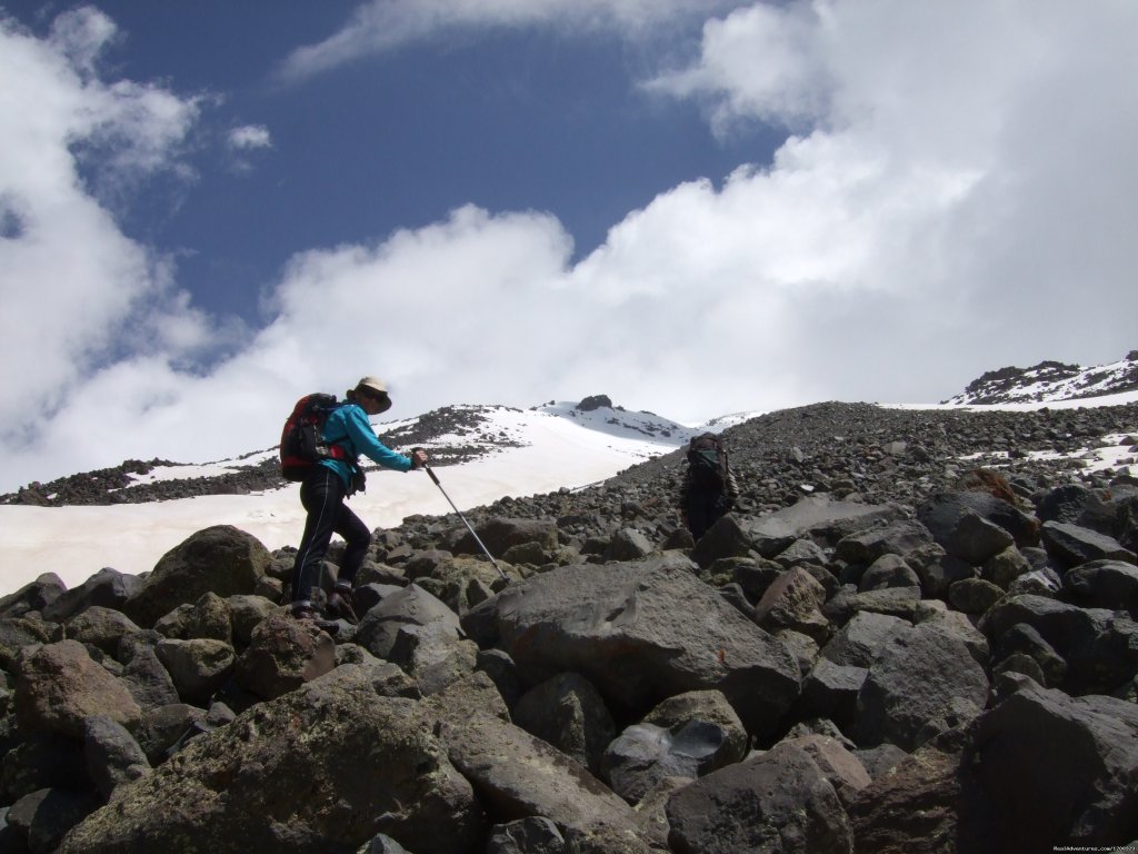 Ascent to Camp 2 | Trekking Ararat,Ararat Expedition,Ararat Ski tours | Image #12/16 | 