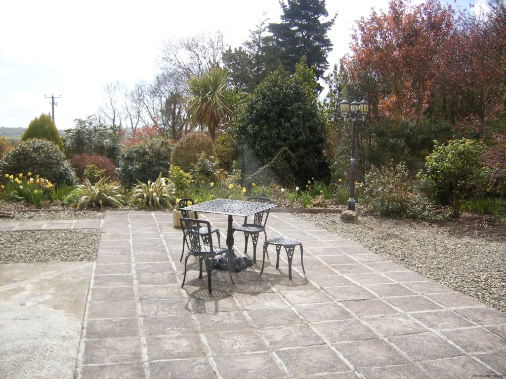 Outside table | Lis-Ardagh Lodge | Image #14/16 | 