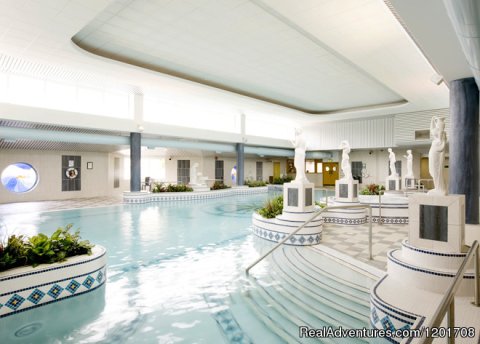 Arene Pool and Leisure Centre at the Grand Hotel