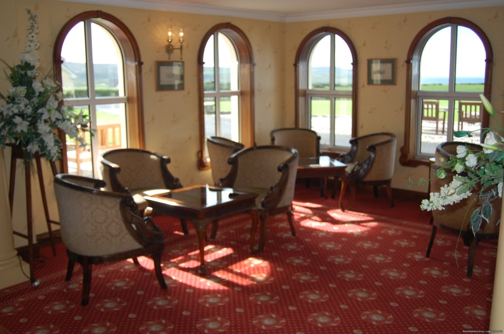 Reception area as you enter the Hotel | Aran View House Hotel & Restaurant | Image #11/11 | 