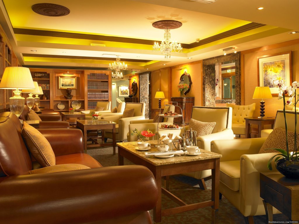 Lobby | Castlecourt Hotel | Image #2/22 | 