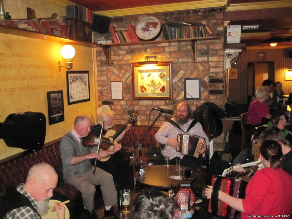 Traditional Irish Music Night | Farnham Arms Hotel | Image #2/2 | 