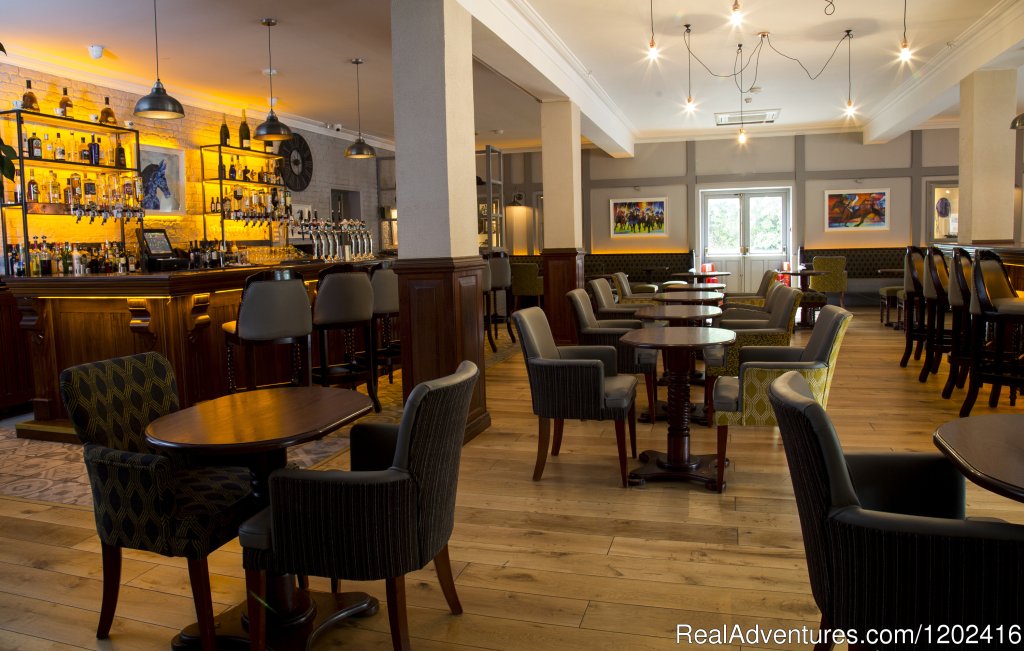 The Paddock Bar, Springhill Court Hotel, Kilkenny | Springhill Court Hotel, Conference, Leisure & Spa | Image #15/19 | 