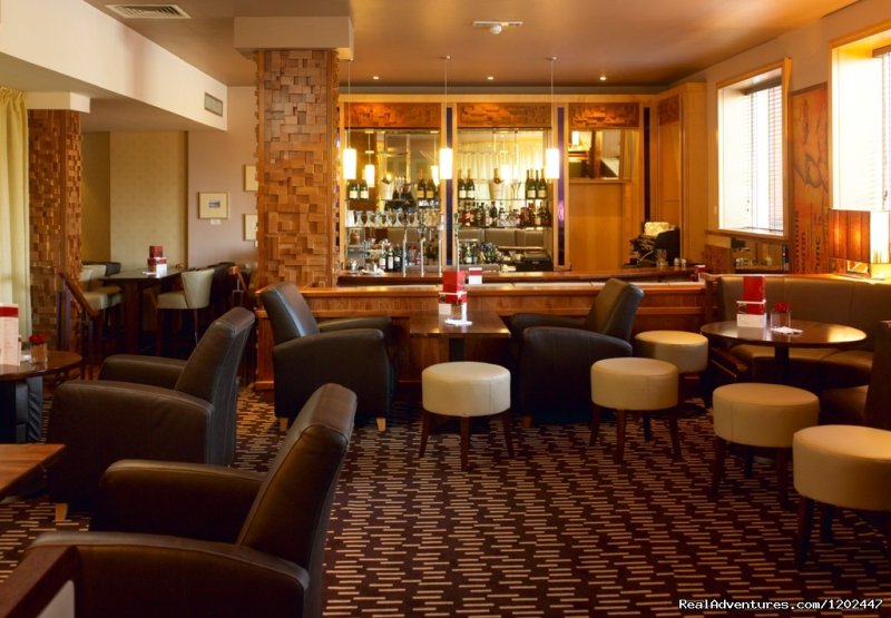 Lobby Bar | Romantic Spa Retreats with Radisson Blu | Image #6/16 | 
