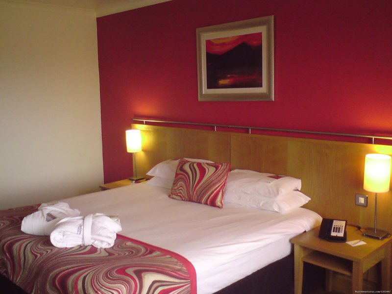 Standard Spacious Bedrooms | Romantic Spa Retreats with Radisson Blu | Image #9/16 | 