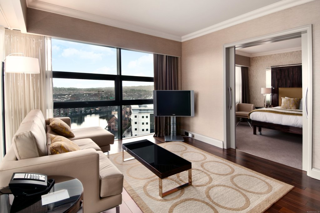 King Executive Suite  | Hilton Belfast | Image #4/9 | 
