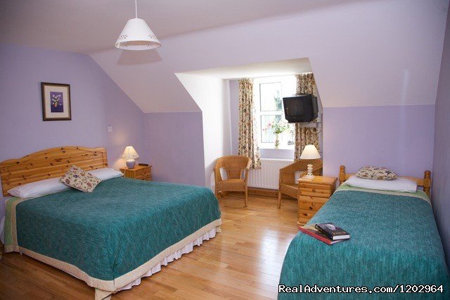 Glencar Bedroom | Yeats Lodge | Image #5/5 | 