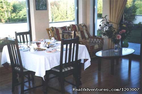 Dining room | Maryville Bed and Breakfast | Image #2/4 | 