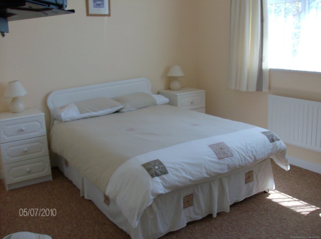 Carragh Lodge | Co wexford, Ireland | Bed & Breakfasts | Image #1/5 | 