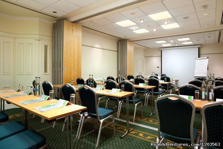 Stephenson Suite - Classroom | Hilton London Euston | Image #2/15 | 