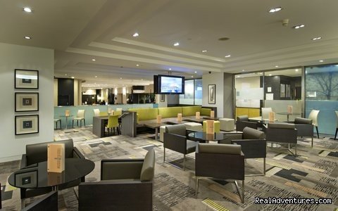 AmPm Lounge Bar | Hilton London Kensington | Image #5/7 | 