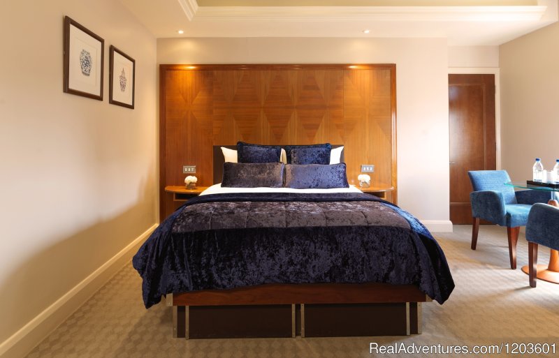 Standard Double Room | Radisson Edwardian Kenilworth | England, United Kingdom | Hotels & Resorts | Image #1/21 | 