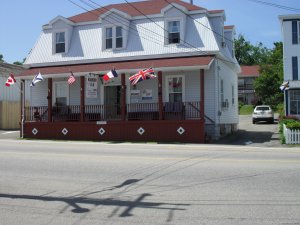 Harmony Bed & Breakfast/Suites | Digby, Nova Scotia Bed & Breakfasts | St. Martins, New Brunswick Accommodations