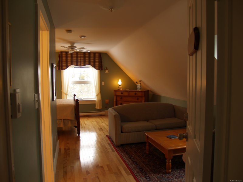Karn Suite | Baker's Chest Tea Room and Bed & Breakfast | Image #4/10 | 