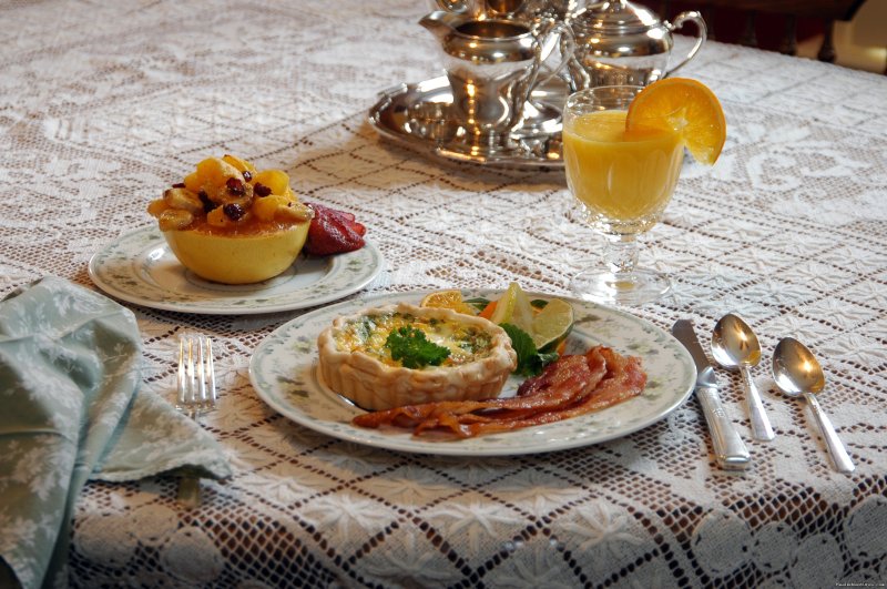 Full Breakfast at Barclay Cottage B&B | Rekindle Romance in Virginia Beach Bed & Breakfast | Image #3/11 | 