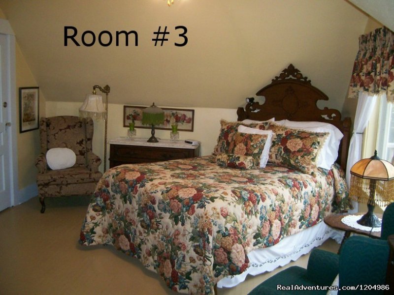 Romantic get-away or Family Room? | Chambers' Guest House B&B | Image #3/6 | 