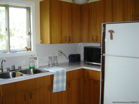 Backroads B & B, Guest House Kitchen | Image #9/11 | Guest House At Backroads Bed & Breakfast