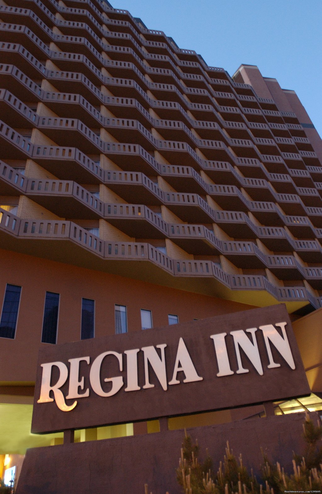 Exterior | Regina Inn Hotel and Conference Centre | Image #6/6 | 