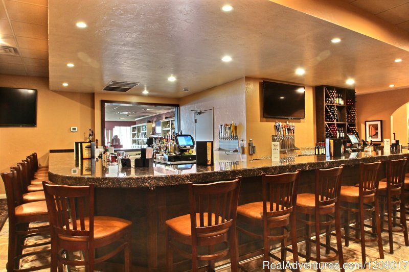 Benvenuto's Italian Bar & Grill | Holiday Inn | Image #8/10 | 