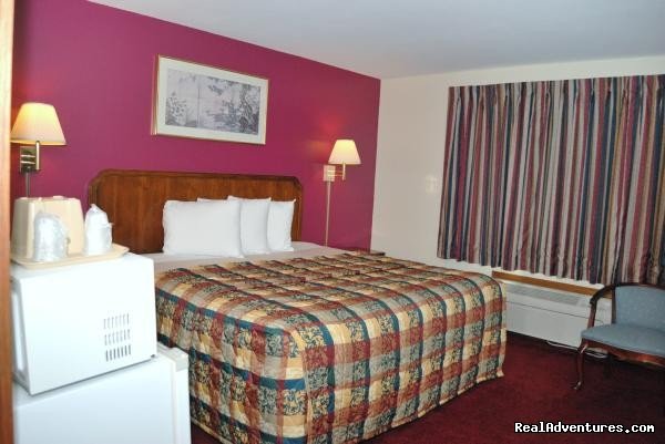 All-Inclusive King Bedroom | Royal Inn | Image #6/8 | 