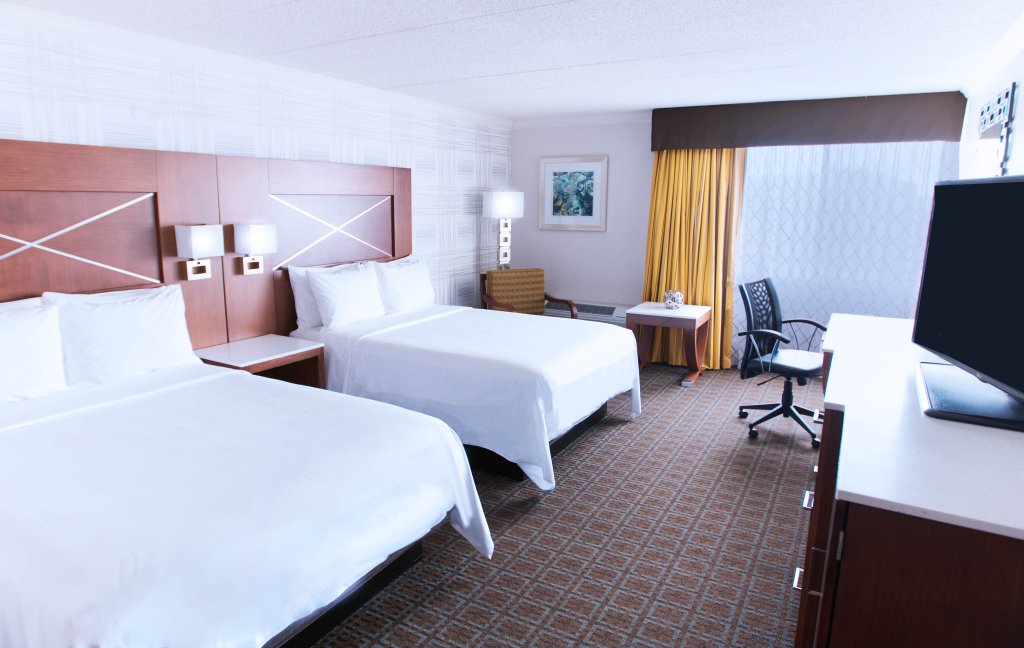 Two Queen Room | Doubletree By Hilton Madison Downtown | Image #6/6 | 