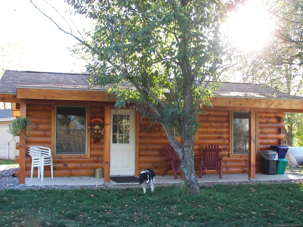 The Ash Cabin | Spur of the Moment Ranch | Image #3/6 | 