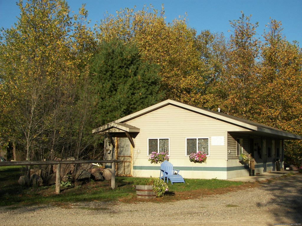The Bunkhouse Camping Cabin | Spur of the Moment Ranch | Image #5/6 | 