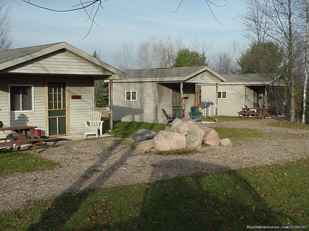 Camping Cabins | Spur of the Moment Ranch | Image #6/6 | 