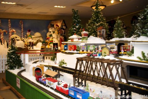 Christmas Village | Image #9/11 | Country Springs Hotel