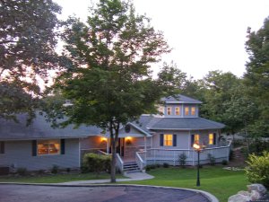 Anchor Inn on the Lake Bed & Breakfast | Branson West, Missouri Bed & Breakfasts | Gassville, Arkansas