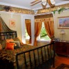 Inn on Crescent Lake Emerald Rose room