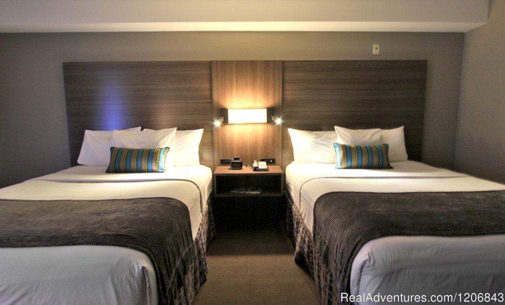 Double Queen Room | Executive Inn & Suites Embarcadero Cove | Image #5/6 | 