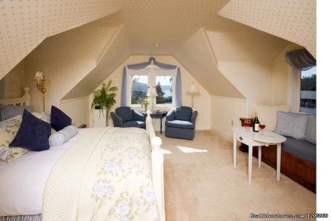 John Barry Room | Image #3/10 | Headlands Inn Bed & Breakfast