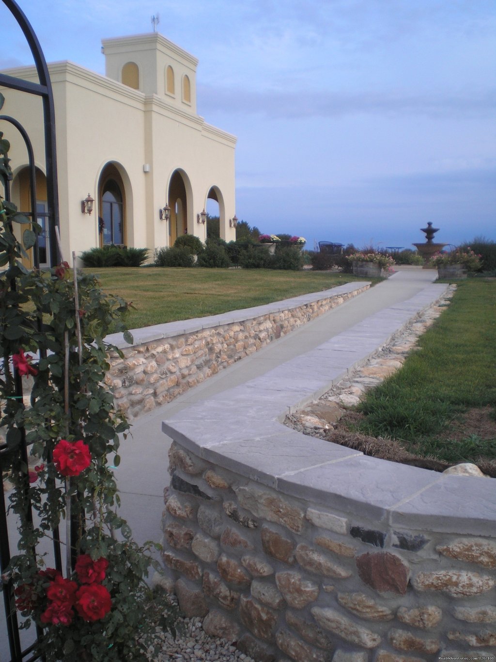 Walkway to the Winery | Parallel 44 Vineyard & Winery | Image #12/14 | 
