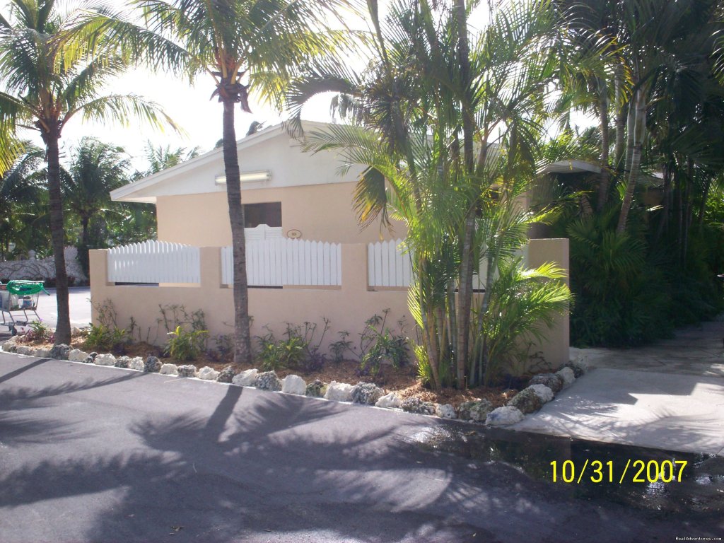 We have 4 bath houses just for you! | Boyd's Key West Campground | Image #12/14 | 