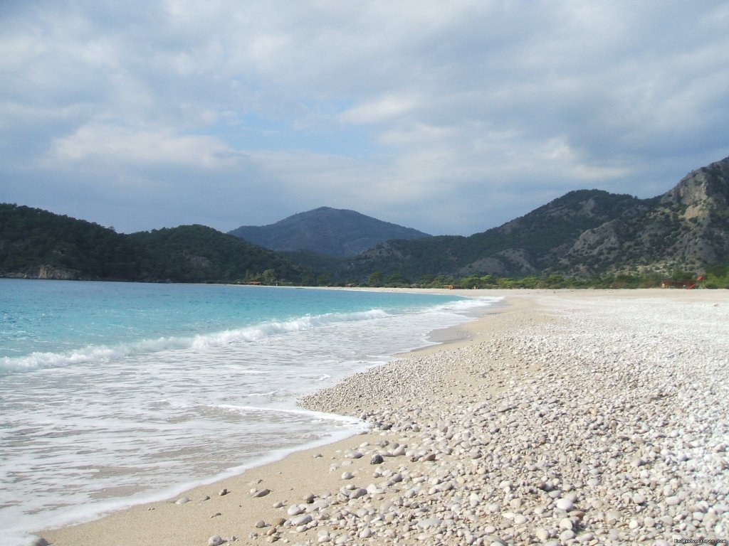 Empty Oludeniz beach in April | Hiking in Kayakoy, Turkey: the Spirit of Lycia | Image #14/24 | 