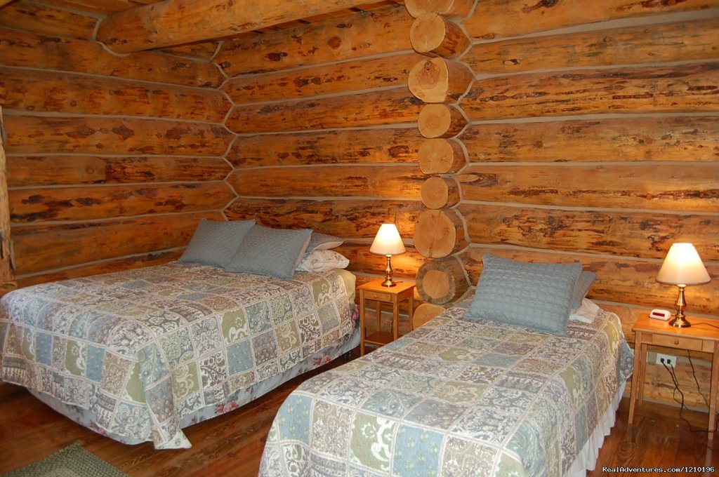 Bedroom 1 | Lindig Lodge | Image #8/21 | 