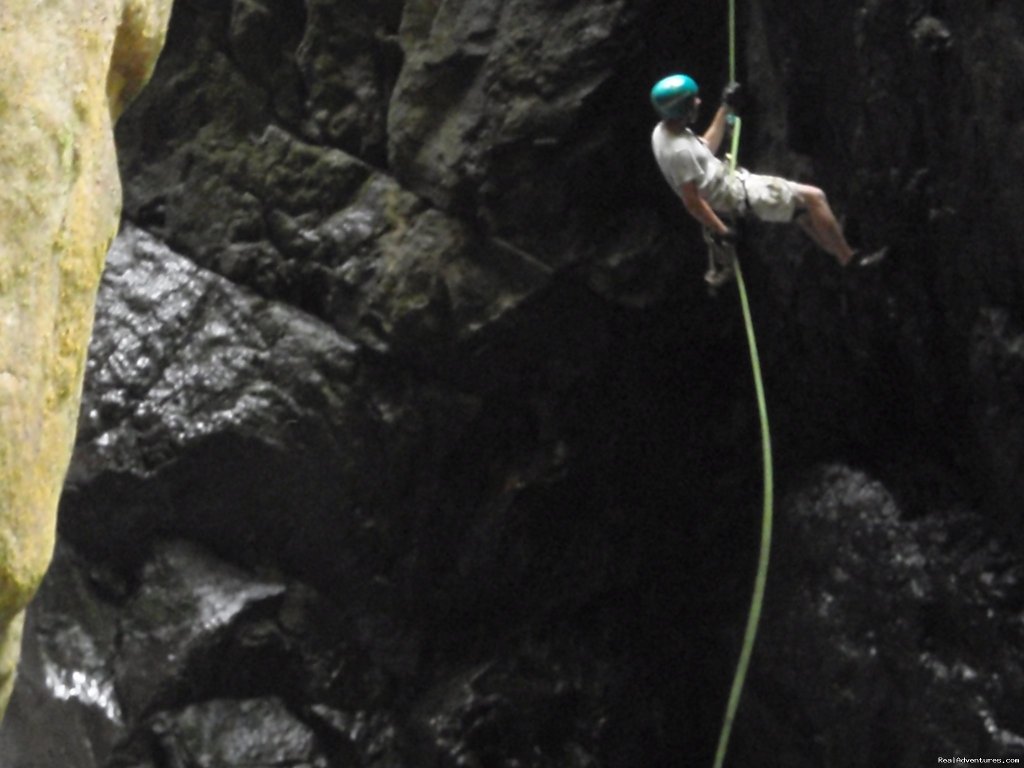 Abseiling /rappelling  | Top 10 things to do at Cusuco National Park  | Image #7/8 | 