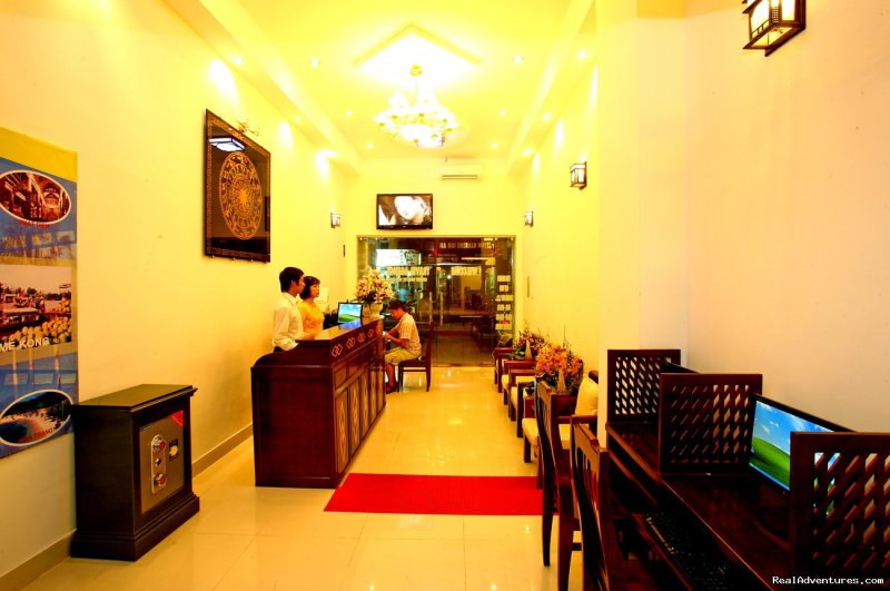 Lobby | Golden Wings Hotel | Image #3/11 | 