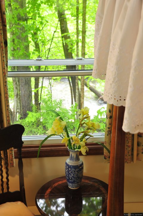 Surround yourself with Nature! Lovely New England Country Inn bordered by two brooks, tall pine trees and gardens. Secluded outdoor pool. Breakfast included.
Family friendly. Close to museums, restaurants, hiking, biking, skiing, golf, rafting,