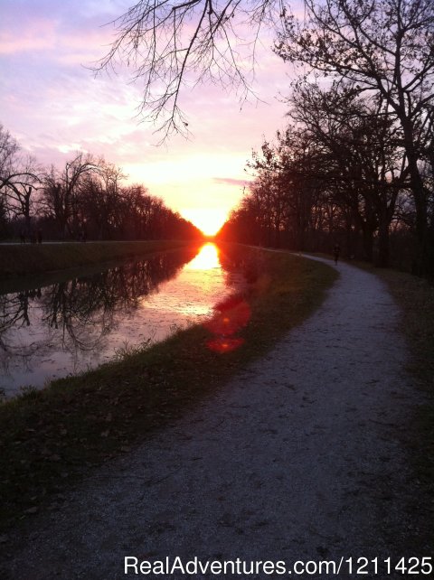Sunset on the Canal Montech.