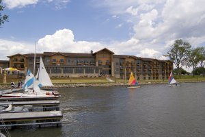 King's Pointe Waterpark Resort | Central, Iowa Hotels & Resorts | Clear Lake, Iowa