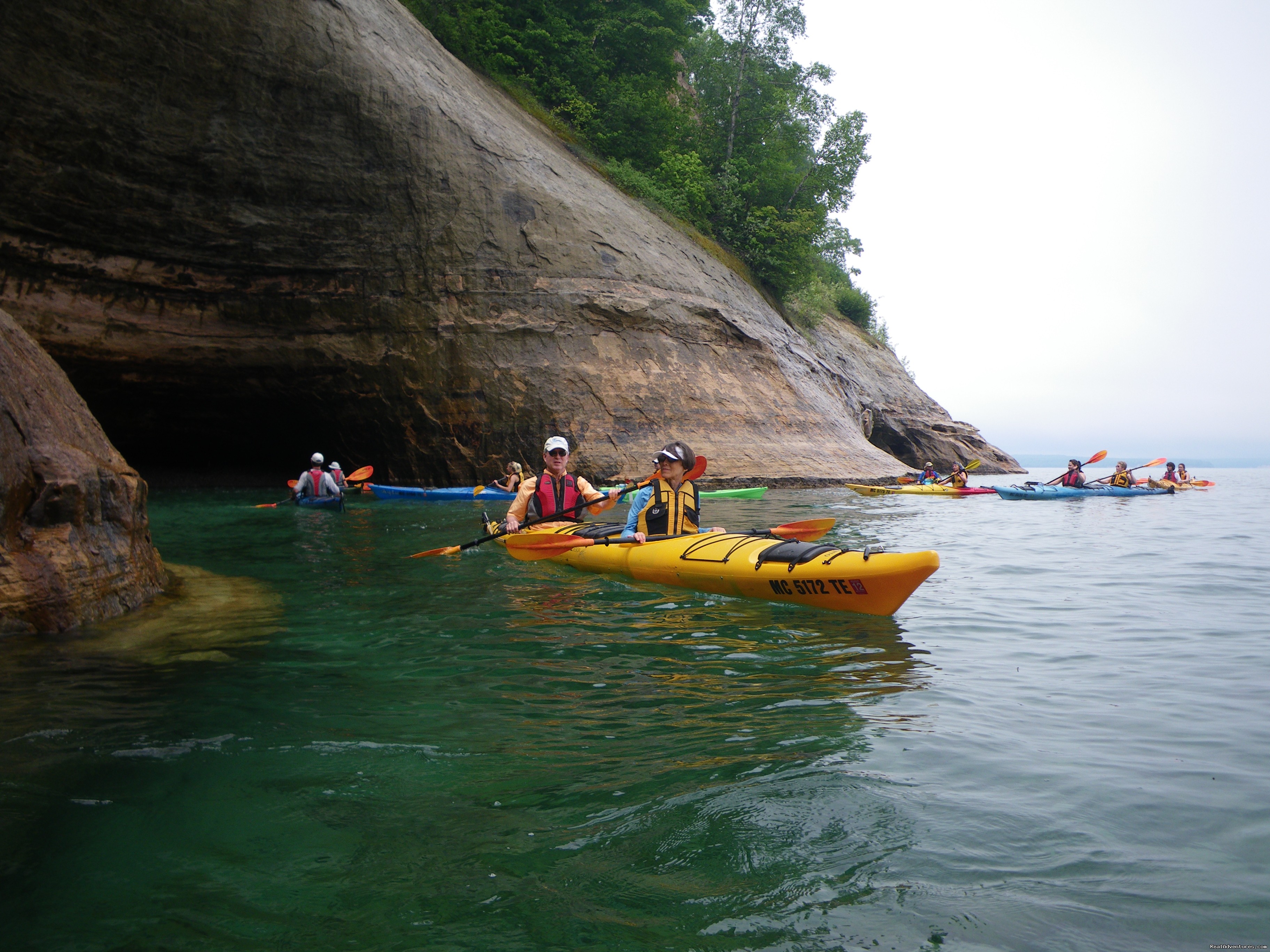 pictured rocks kayaking tours